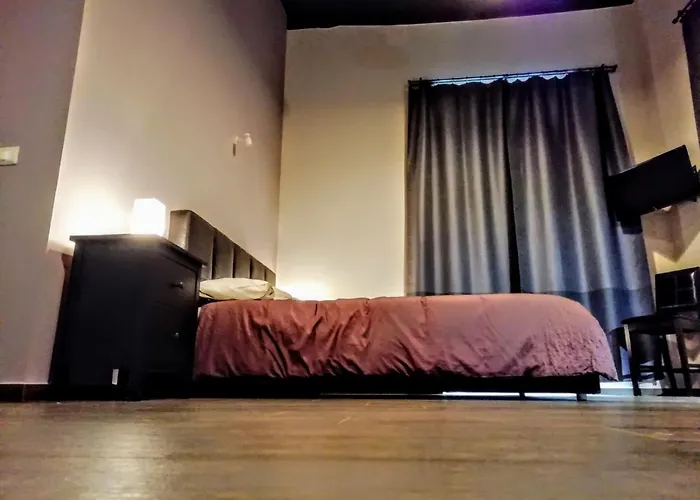 فندق مبيت وإفطار Peter Pan ساليرنو