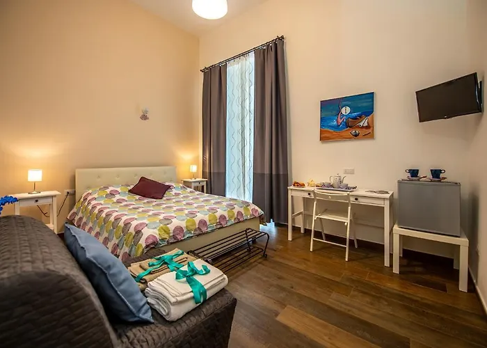 فندق مبيت وإفطار Peter Pan ساليرنو